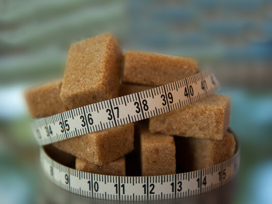 Mythos: Zucker verhindert den Fettabbau - Verhindert Zucker den Fettabbau?